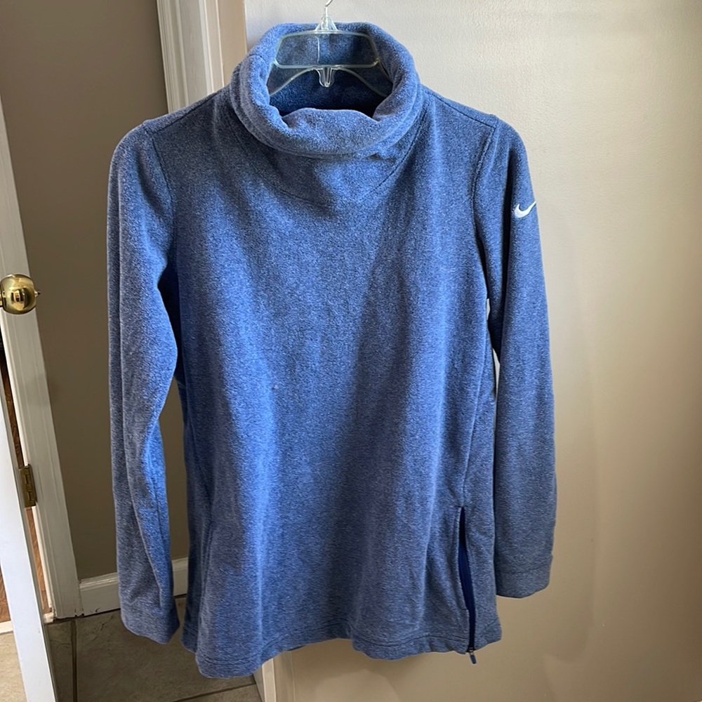 Nike drifit pullover turtleneck. Size medium. Worn 4 times. Blue. Pockets.